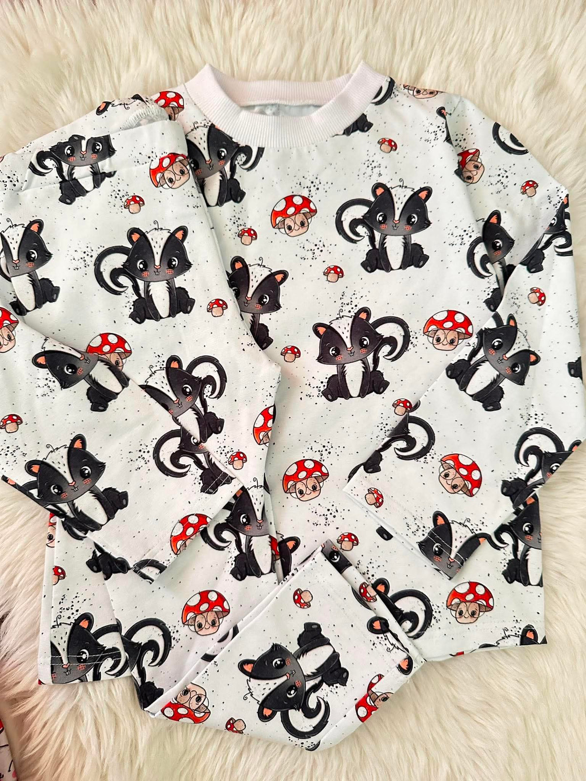 Girls Skunks Set